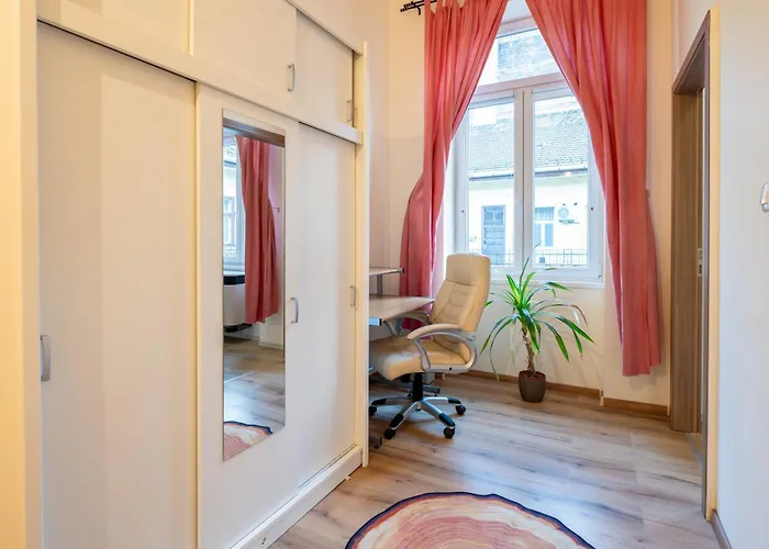 Downtown Oasis Daire
